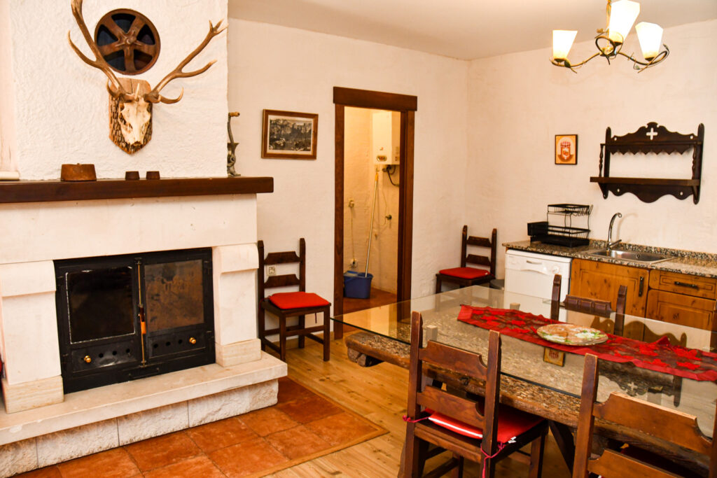 Casa Rural 4 | Cueva de Cirondo